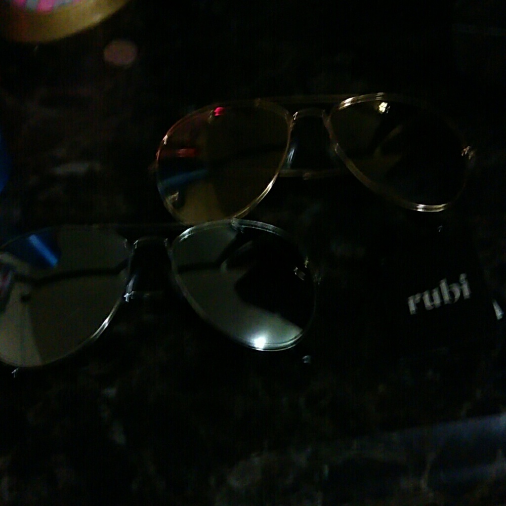 Avaitar sunglasses